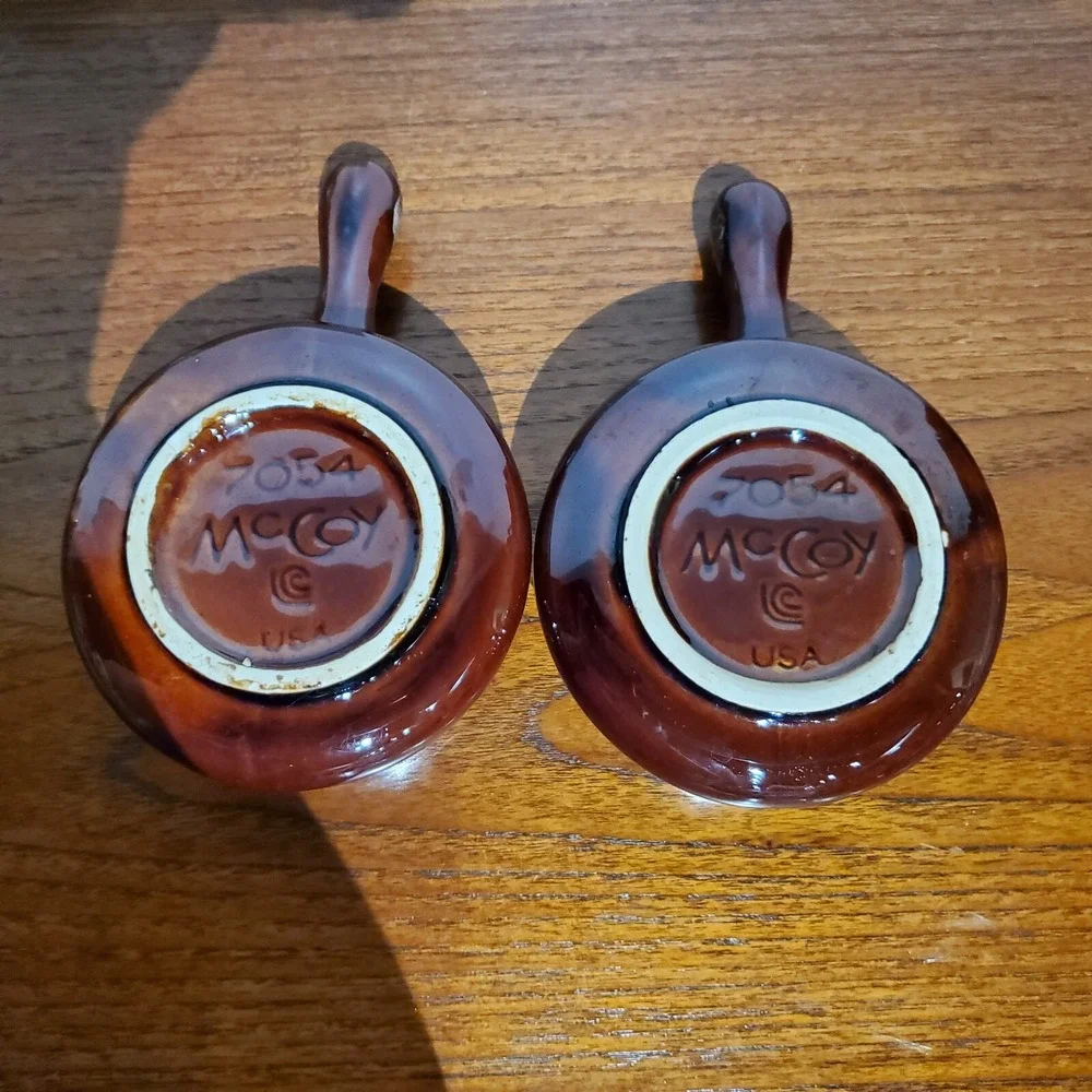 2 McCoy 7054 brown drip handled Onion/Chili/Soup Bowls‎ -Glaze Drip Pottery